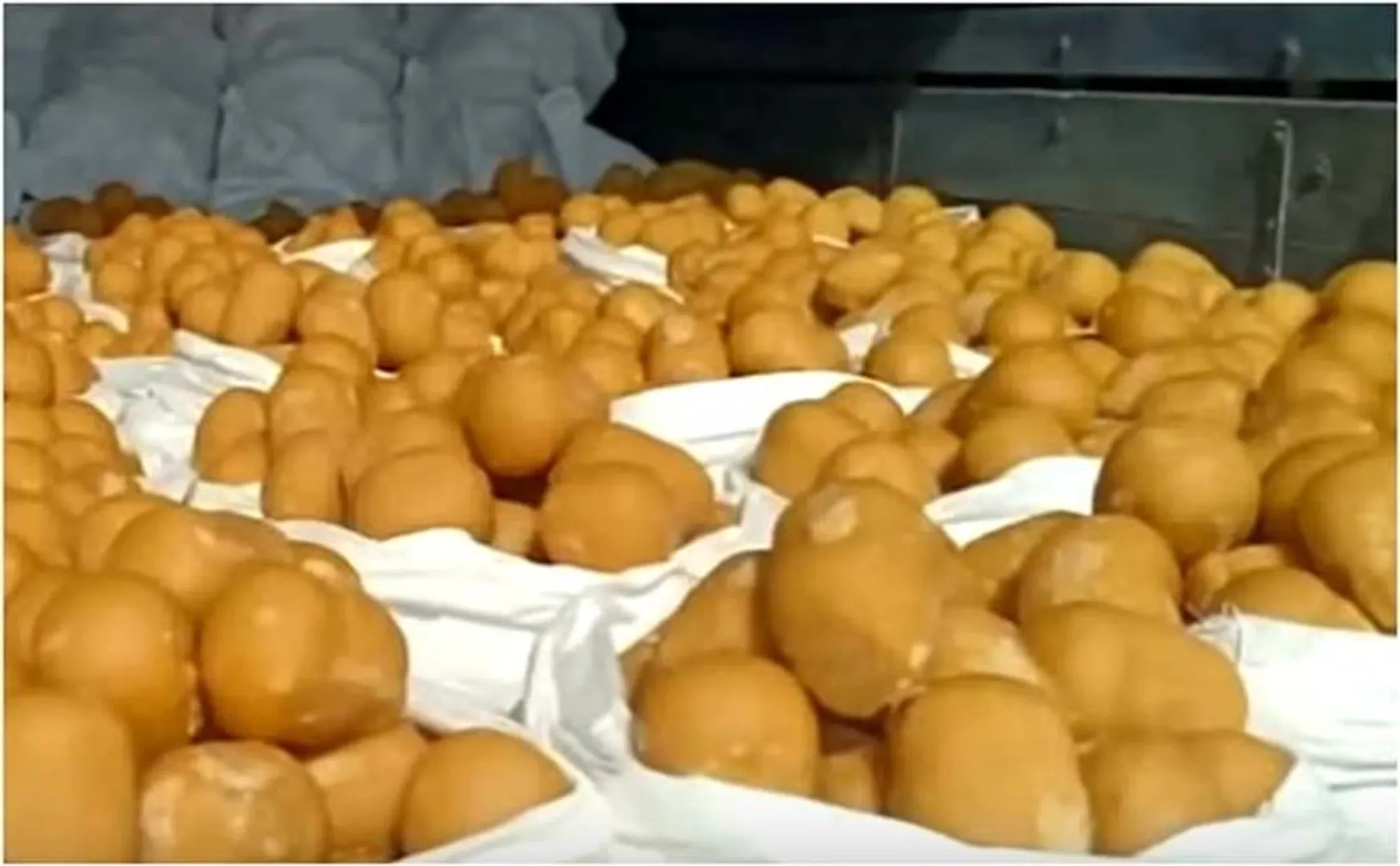 salem district 41 kg adultered jaggery mixing food quality department raid seizure 